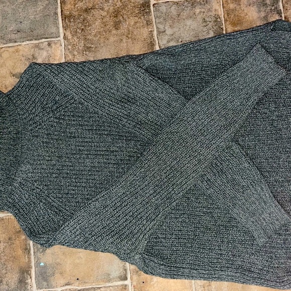 Ecco by nitrogen. dark green cable knit turtleneck warm,cozy sweater like new - Picture 3 of 4